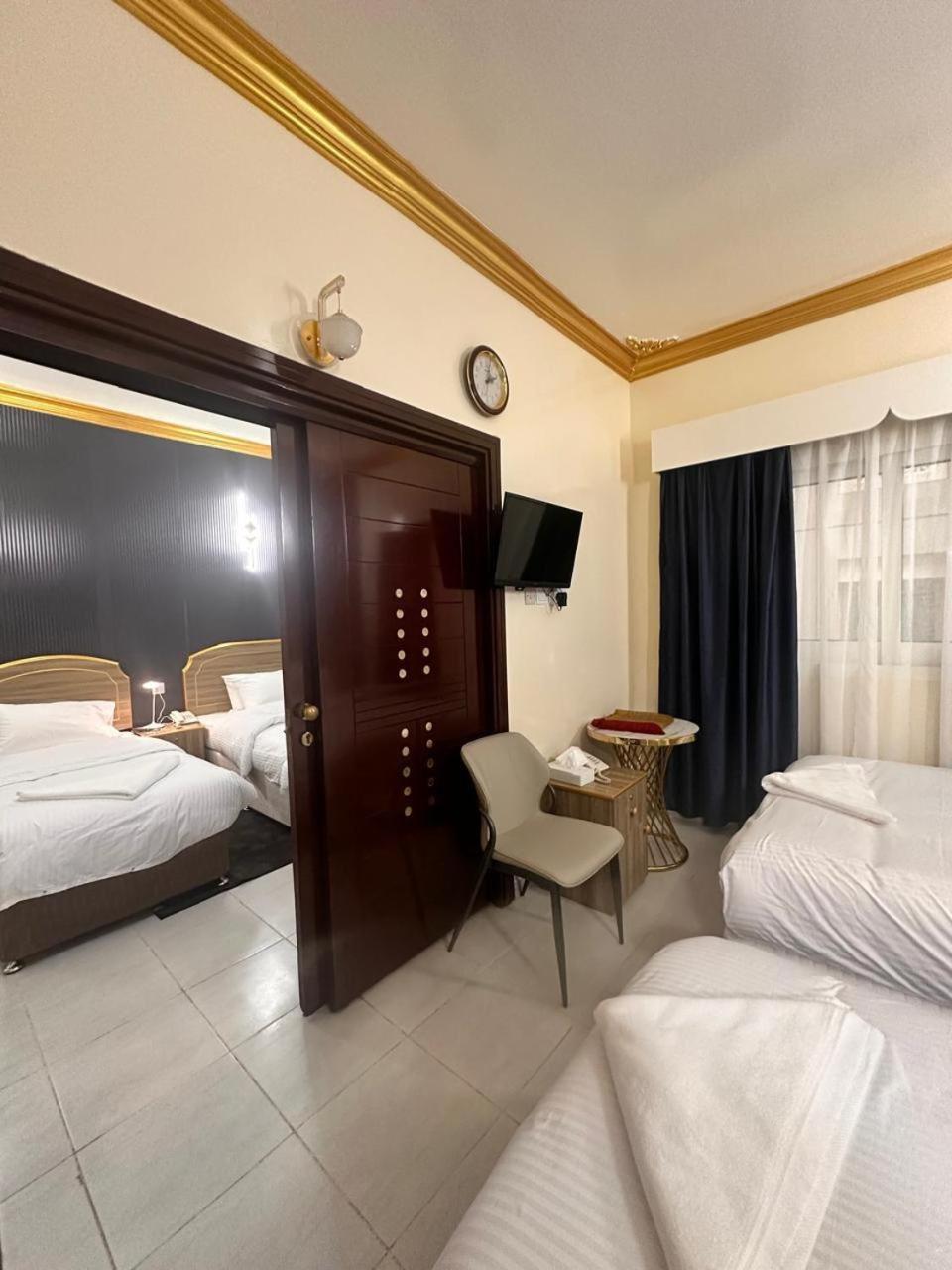 Galaxy Star Hotel Dubái Exterior foto